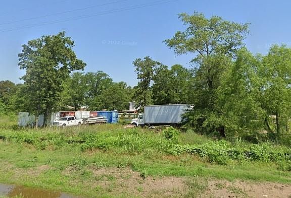 2nd image of 11203 Garrett Rd