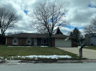 14985 W Harcove Dr, New Berlin, WI 53151