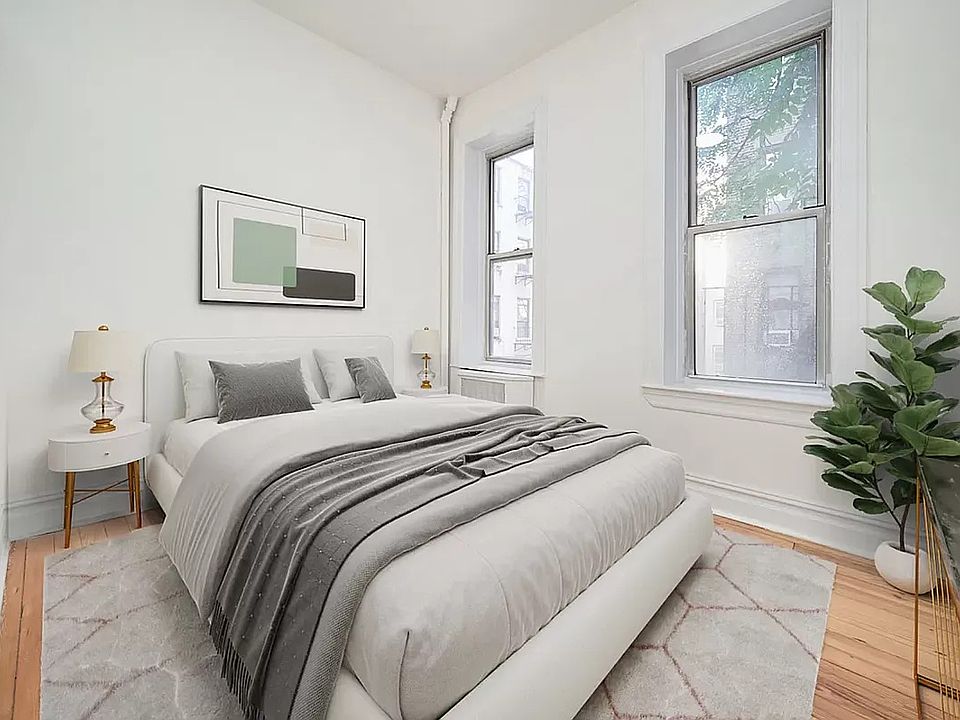 1st image of 120 E 4th St APT 1A