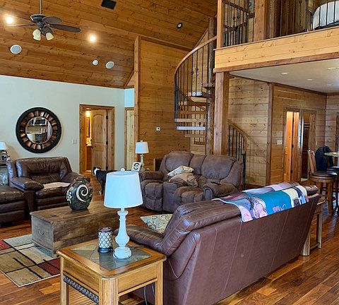 3rd image of 164 Eagle View Dr
