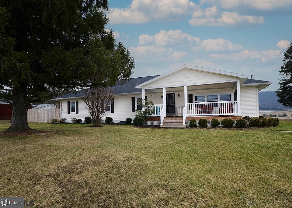 1st image of 604 Nittany Valley Dr