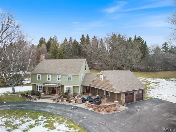 7015 Highfield Rd, Fayetteville, NY 13066