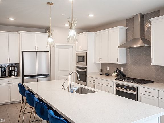 5th image of 5497 Grapetree St