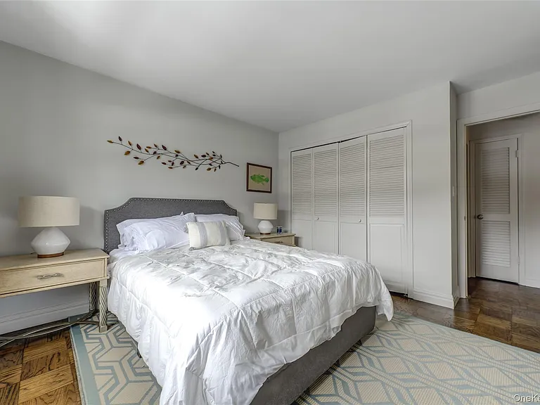 1 Anchorage Ln #2B — Photo 13