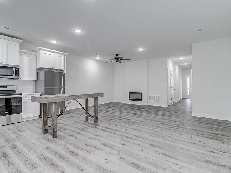 13000 Sandusky Ave — Photo 10