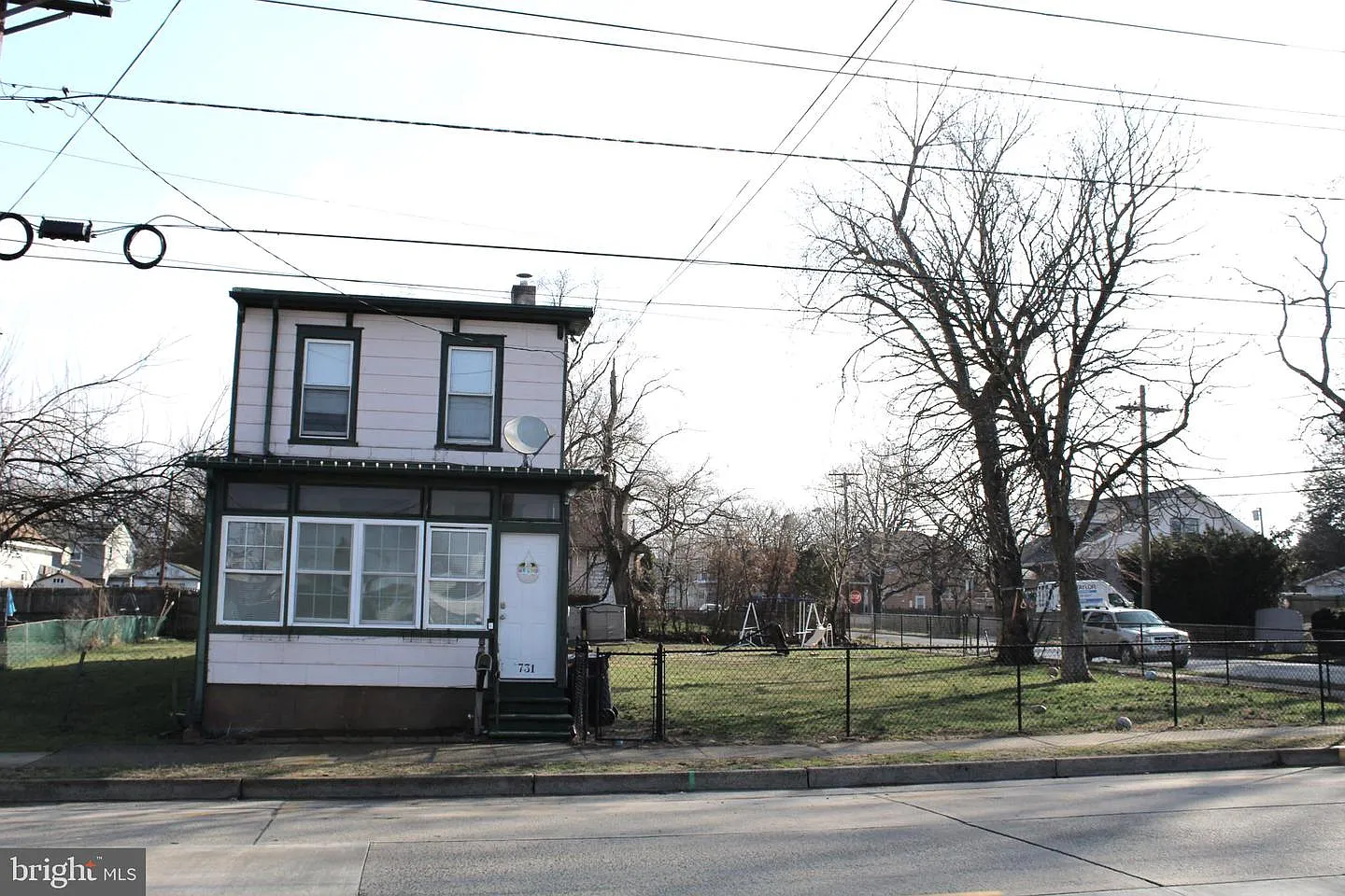 731 Jersey Ave photo 1