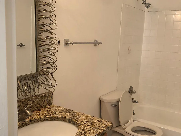300 Winding River Dr #G — Photo 7
