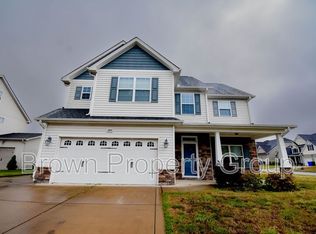 1004 Liberty Ln, Fayetteville, NC 28311