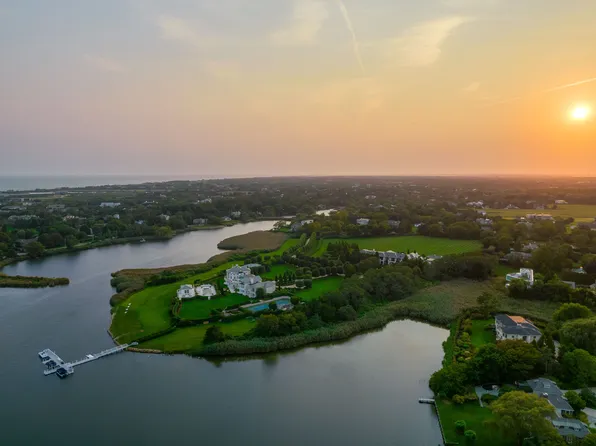 71 Cobb Ln, Water Mill, NY 11976