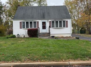 30 Hemlock Pl, Middletown, CT 06457