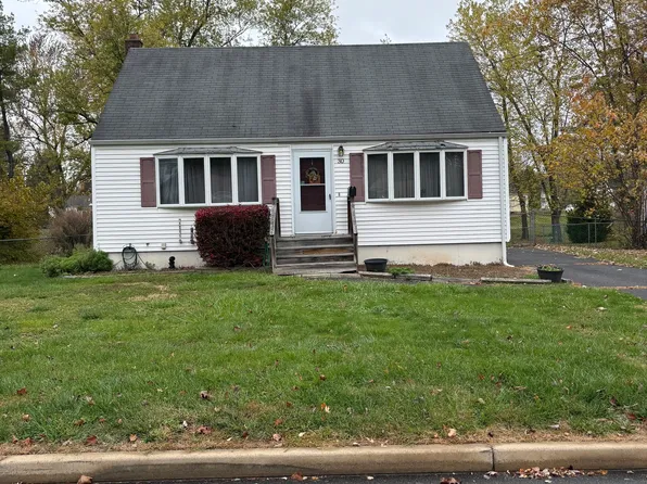 30 Hemlock Place, Middletown, CT 06457