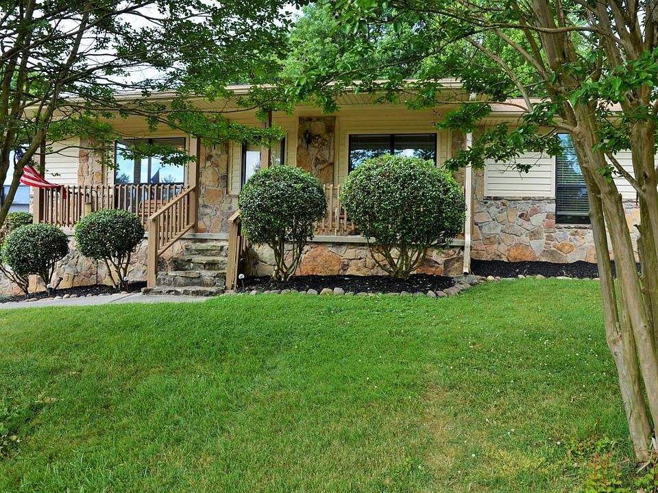 1st image of 1604 N Courtney Oak Ln