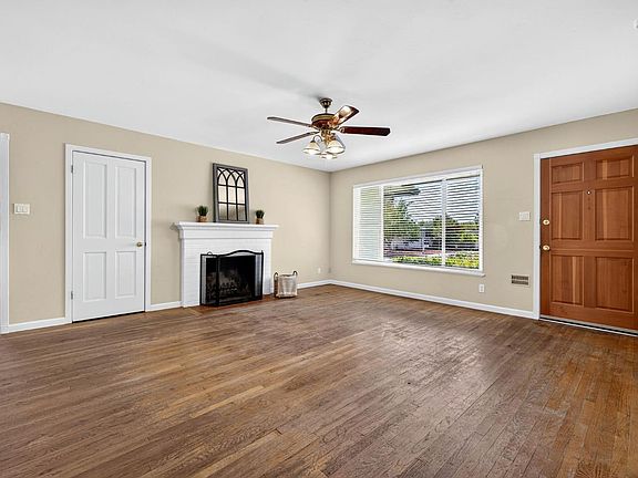 2nd image of 652 Corlano Avenue