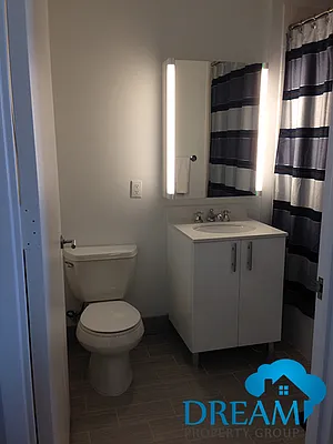 Rented by Dream Property Group LLC | media 9