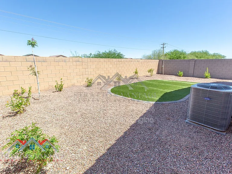 1330 W Hess Ave — Photo 42
