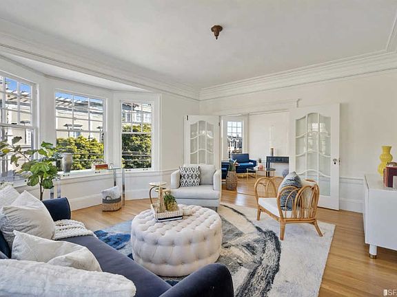 3rd image of 101 8th Ave #101