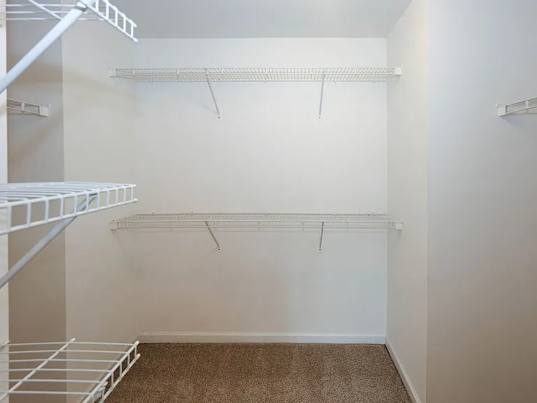 2895 Haynes Club Cir SW — Photo 40
