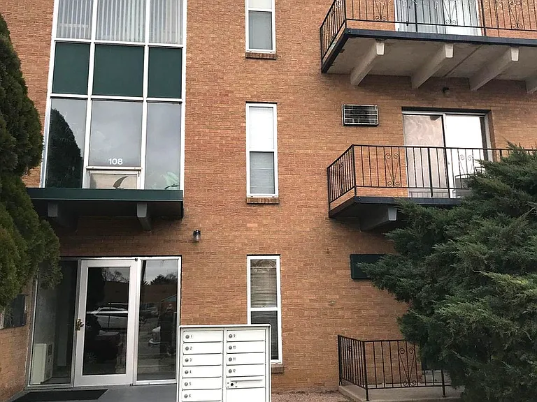 108 Arthur St. — Photo 8