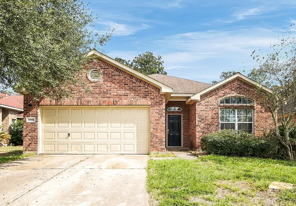 11927 Belle Ct