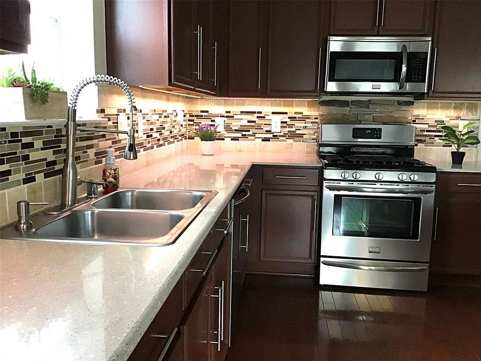 2nd image of 4702 Bentonite Blvd