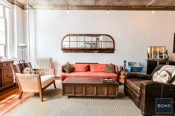 Rented by Bond New York | media 31