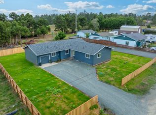 87831 Astor Ln, Bandon, OR 97411