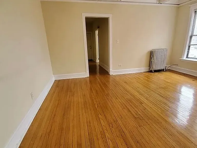4319 S Michigan Ave #3R — Photo 3