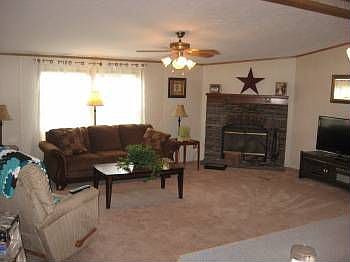 3rd image of 8 Longmeadow Ct