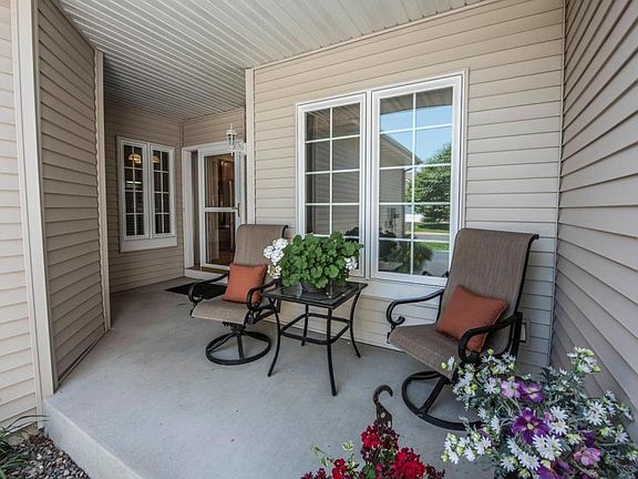 3rd image of 20455 Cypress Dr