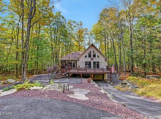 3295 Northgate Rd, Lake Ariel, PA 18436