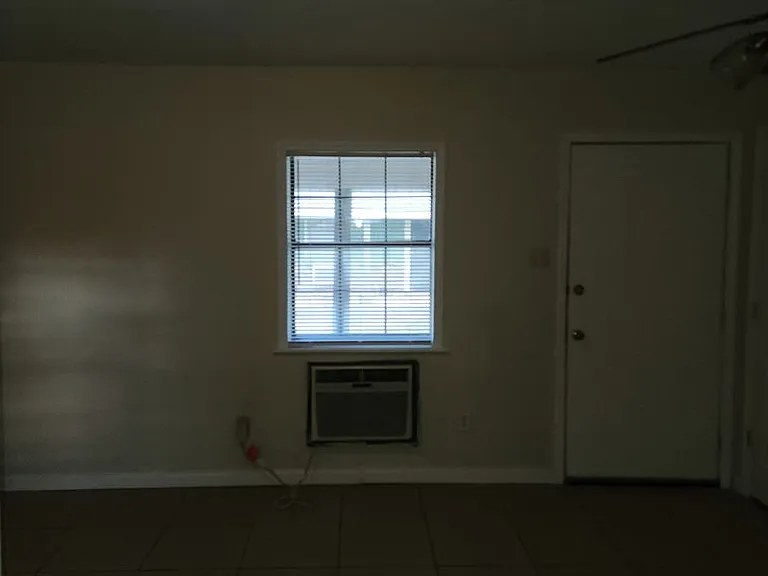 Swiss Village Apartments — Photo 11