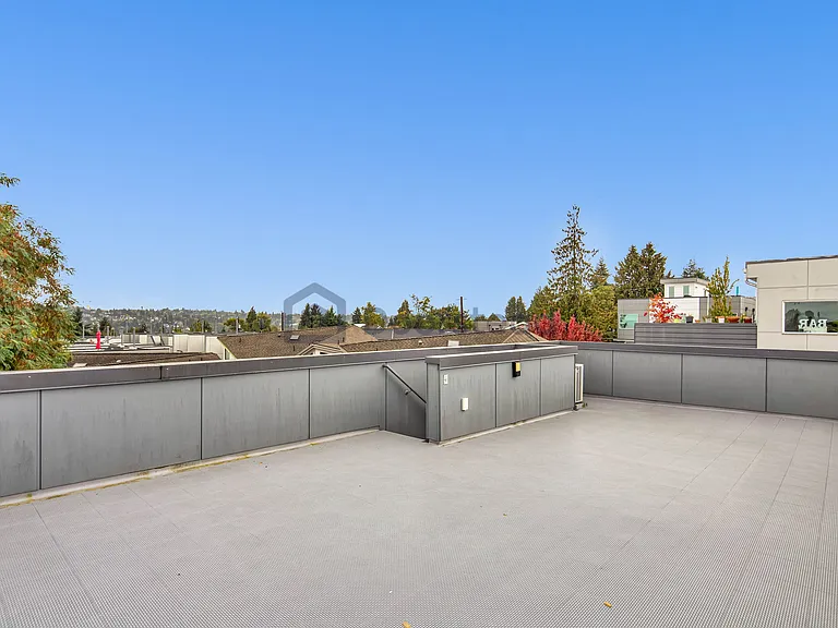 4226 Evanston Ave N — Photo 31