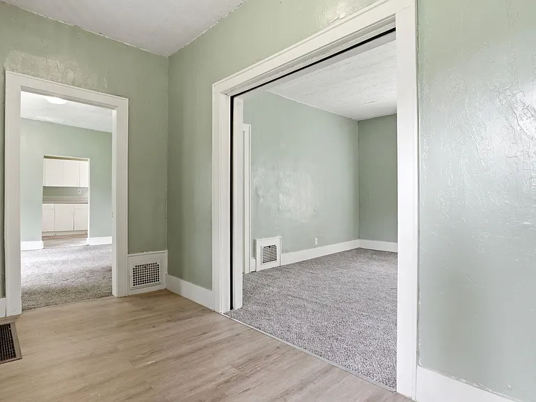 511 Edgewood Ave — Photo 5