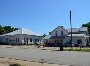 101 Sycamore Ave, Garrison, IA 52229
