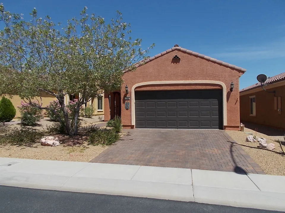 790 Country Grove Ln