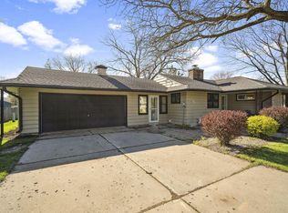 W172N9805 Division Rd, Germantown, WI 53022