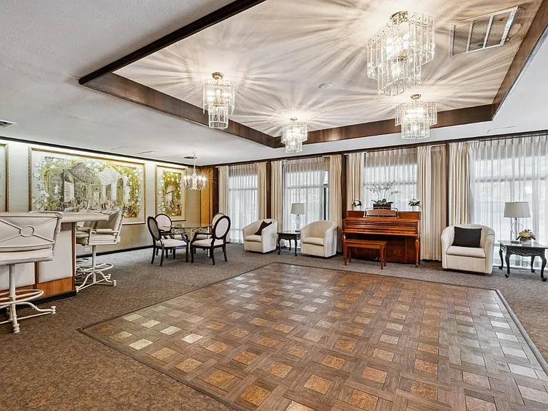 Cheesman Club Apartments — Photo 7