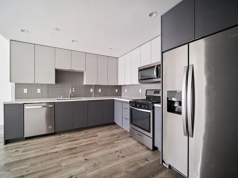 Destination NoHo — Photo 33