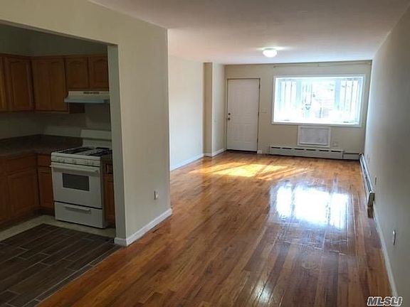 3rd image of 107-16 156th St #A