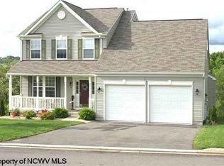 9 Emerald Dr, Bridgeport, WV 26330