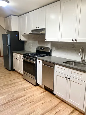 Rented by Paley Management | media 26