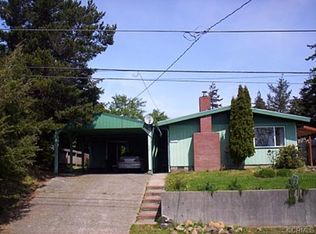 2330 Commercial St, North Bend, OR 97459