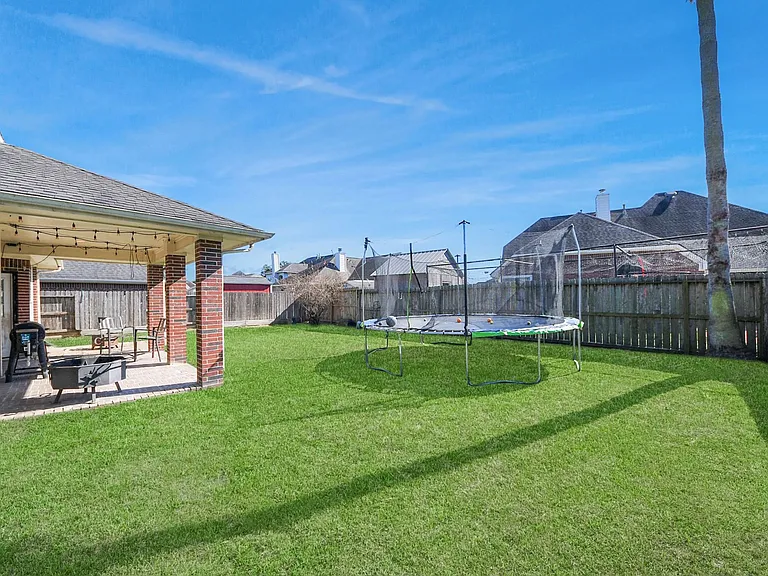 10514 Ravens Way — Photo 35