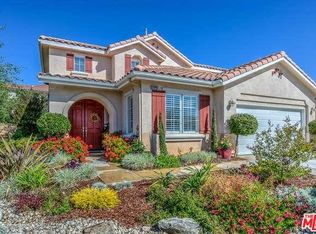 22843 Raintree Ln, Saugus, CA 91390
