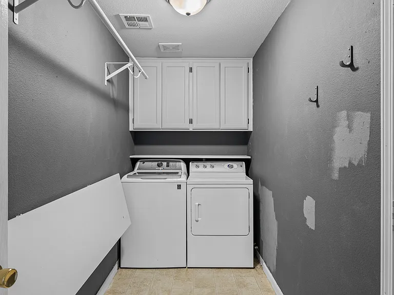 1016 Birmingham St — Photo 14