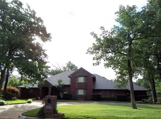 2906 Wildwood Pl, Duncan, OK 73533