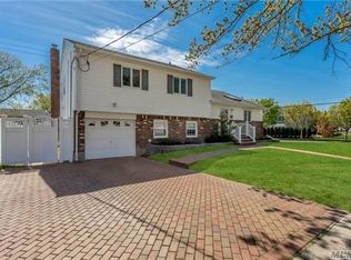 303 Harrison Ave, Massapequa, NY 11758