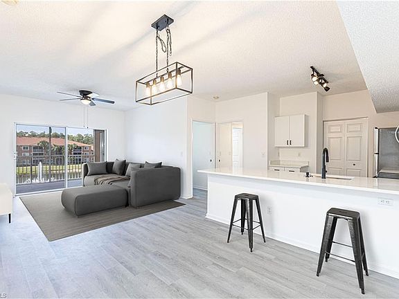 4th image of 1810 Florida Club CIR #1306