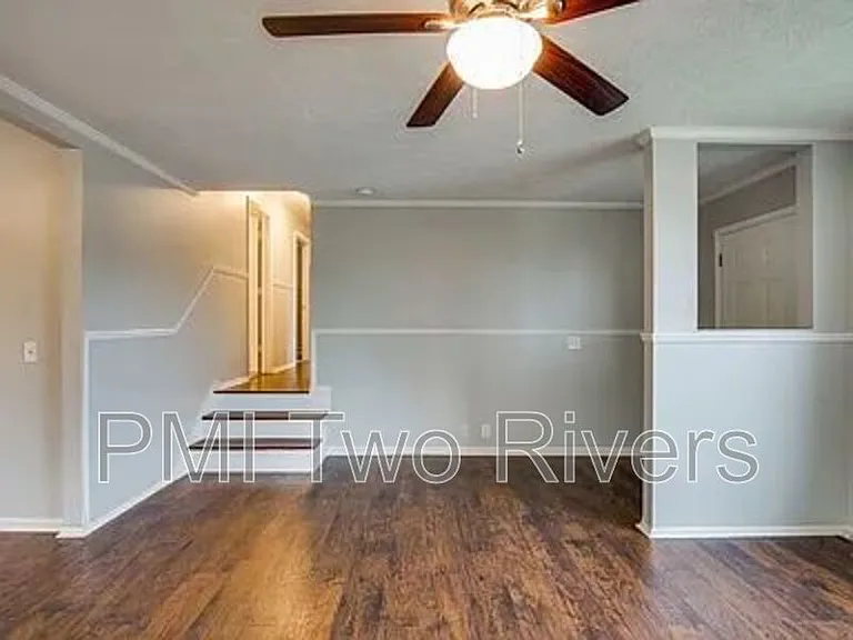 135 Brenda Ln — Photo 8