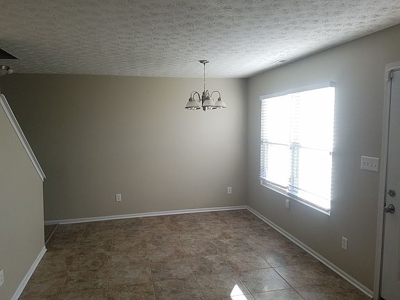 4th image of 6416 Hunters Creek Blvd